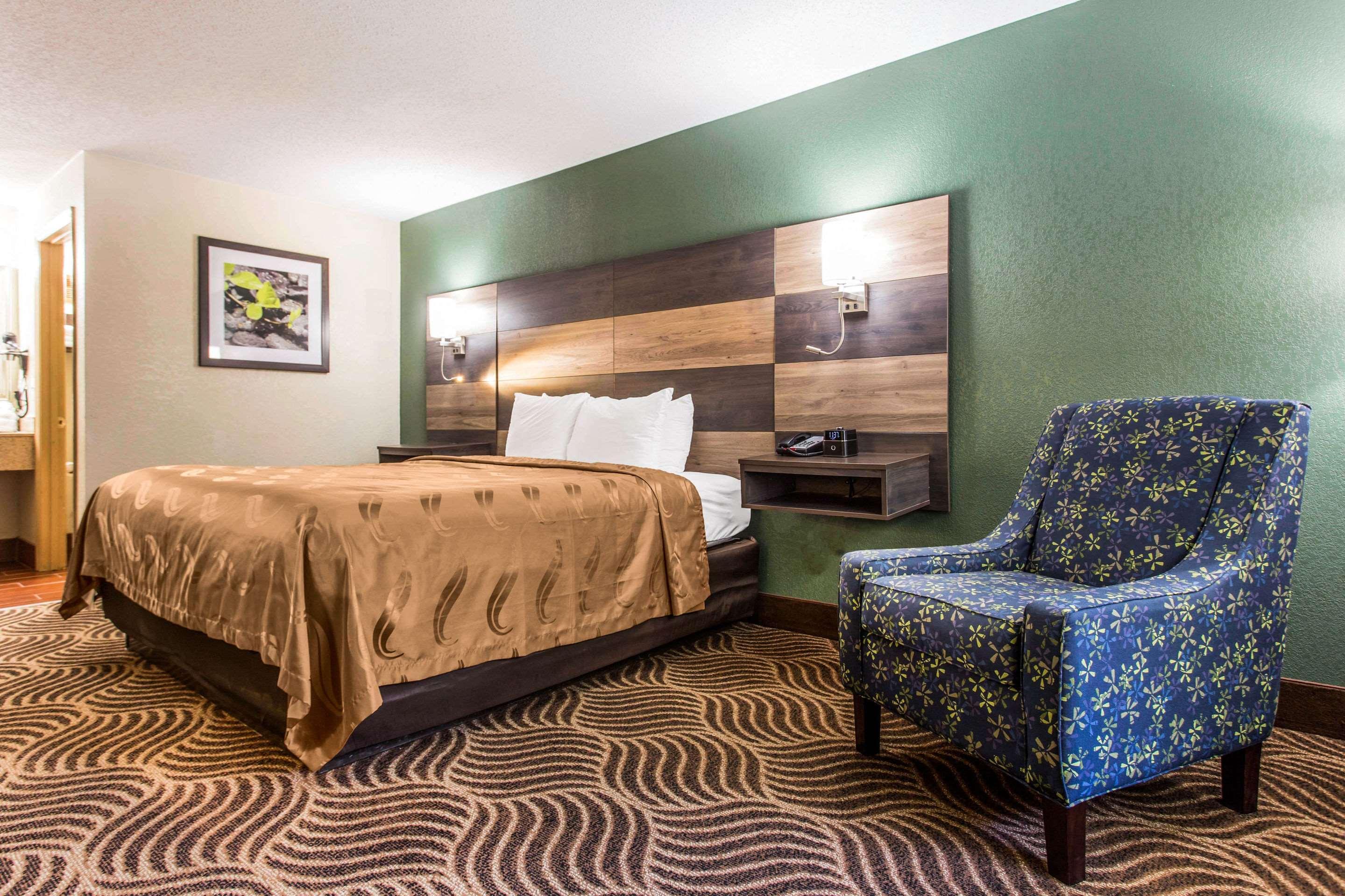 בלק מאונטיין Quality Inn מראה חיצוני תמונה